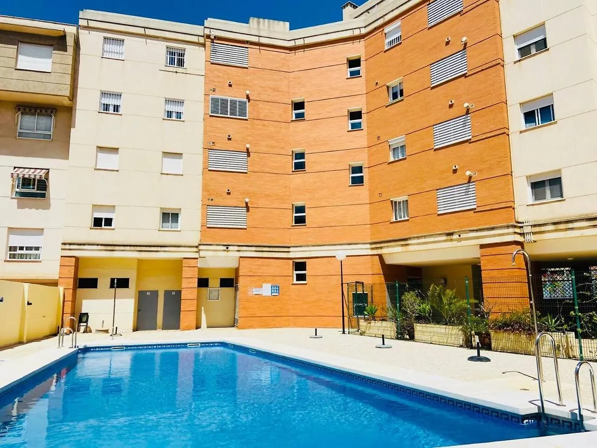 Vivienda De Vacaciones Con Piscina Y Wifi En Teatinos Daire Málaga